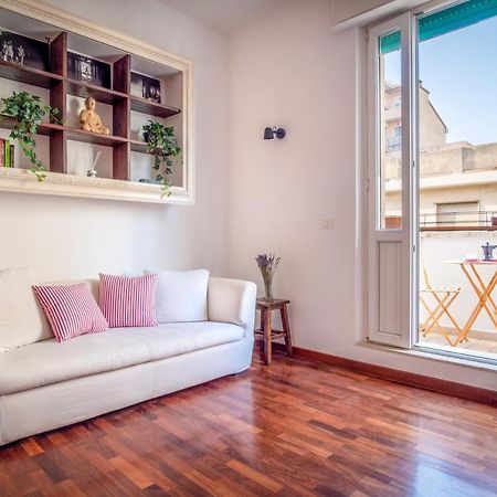 Appartamento Vicino Al Porto, Con Parcheggio Livorno Bagian luar foto