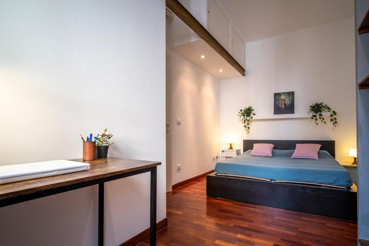 Appartamento Vicino Al Porto, Con Parcheggio Livorno Bagian luar foto